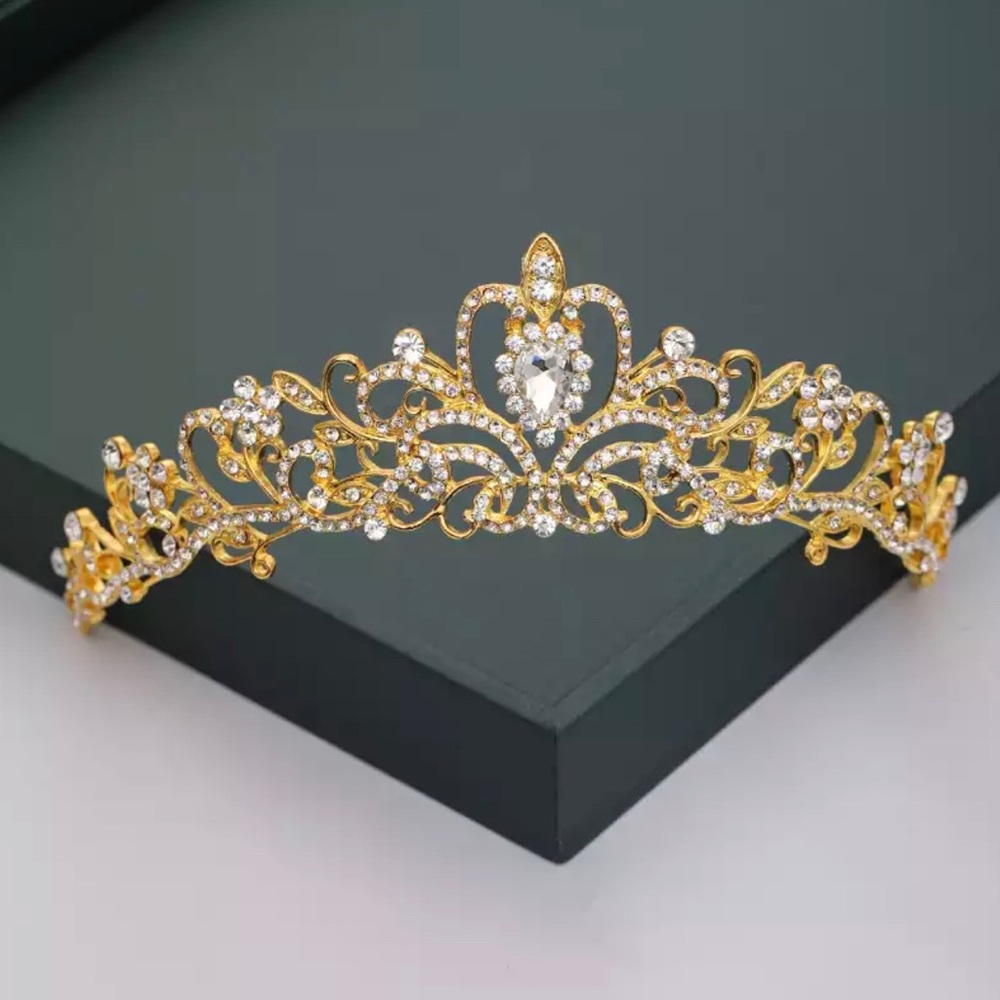 Rhinestone Tiara - Picture 2 of 2